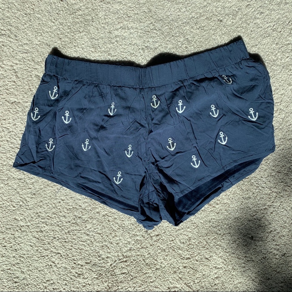 Bear Dance Anchor shorts